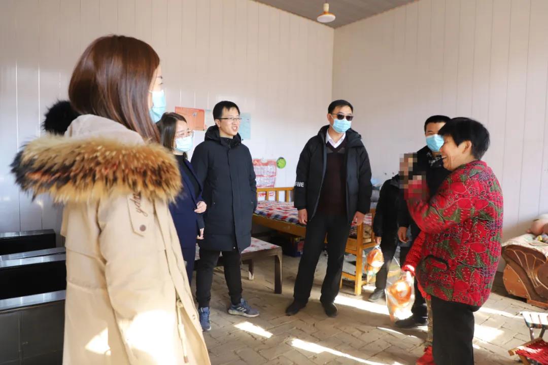 一處小屋 無(wú)限希望—團(tuán)區(qū)委攜手長(zhǎng)田實(shí)業(yè)到捐建“希望小屋”走訪慰問(wèn) 一處小屋 無(wú)限希望—團(tuán)區(qū)委攜手長(zhǎng)田實(shí)業(yè)到捐建“希望小屋”走訪慰問(wèn)